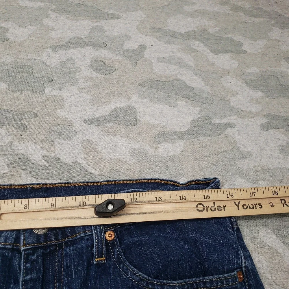 Levi's 505 Jeans Mens 33x34 Blue Straight Leg Denim Medium Wash Workwear